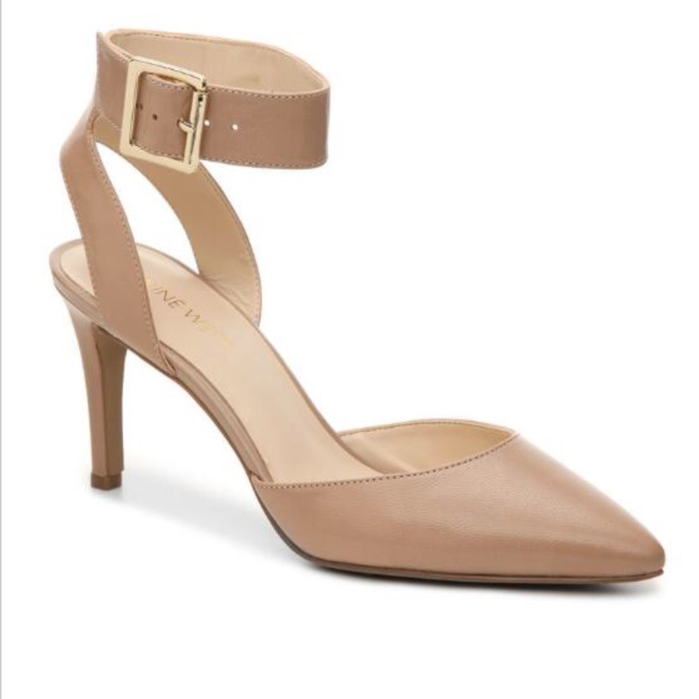 Nine West Nude Pumps